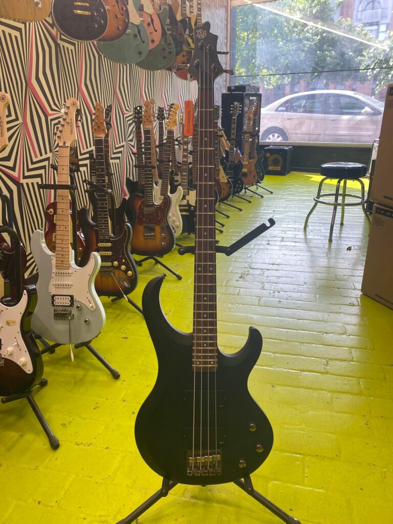 basse ibanez noir mat 1 basse ibanez