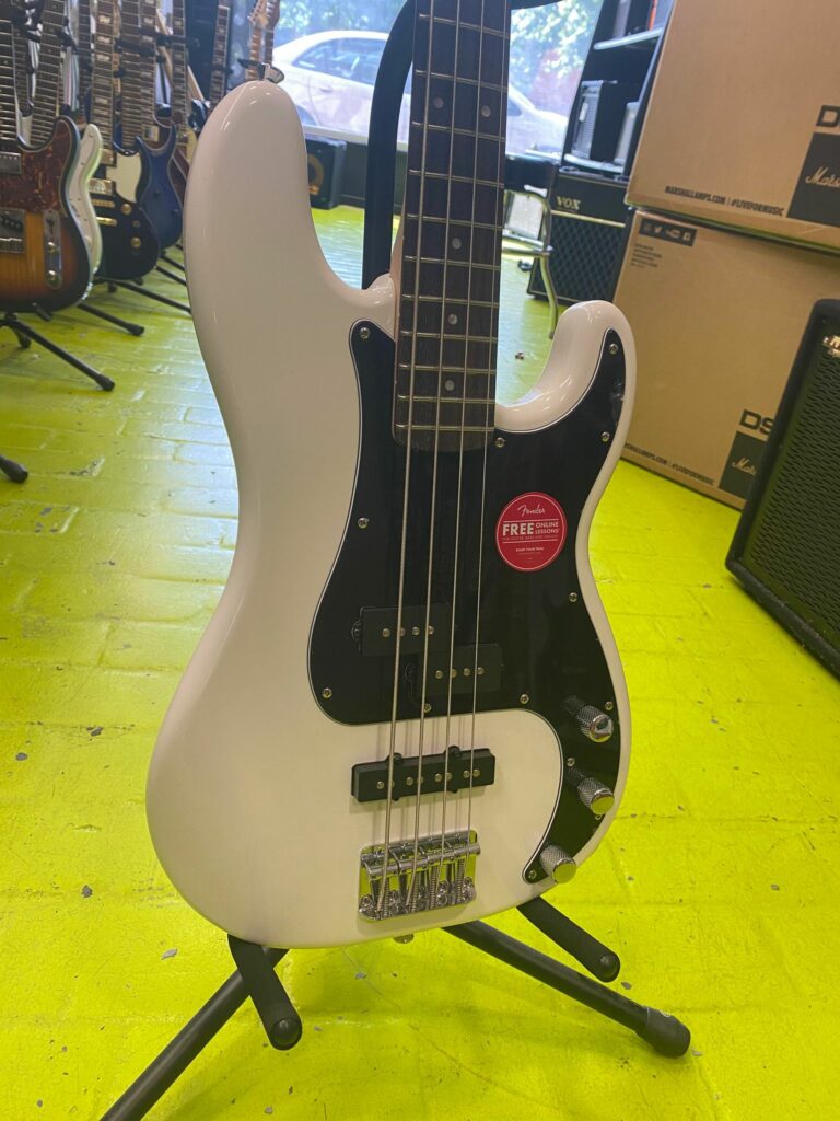 basse squier 2