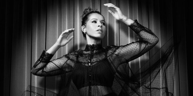 chimenebadichantepiaf CHIMENE BADI