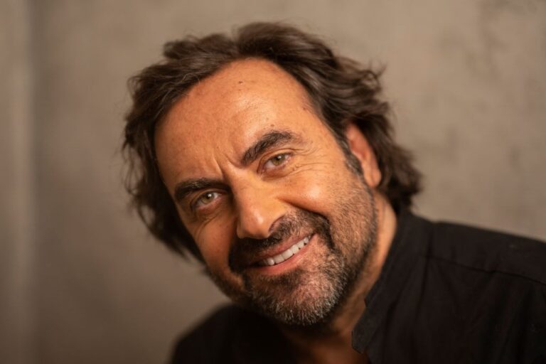1200x680_andre-sourire-ok André Manoukian
