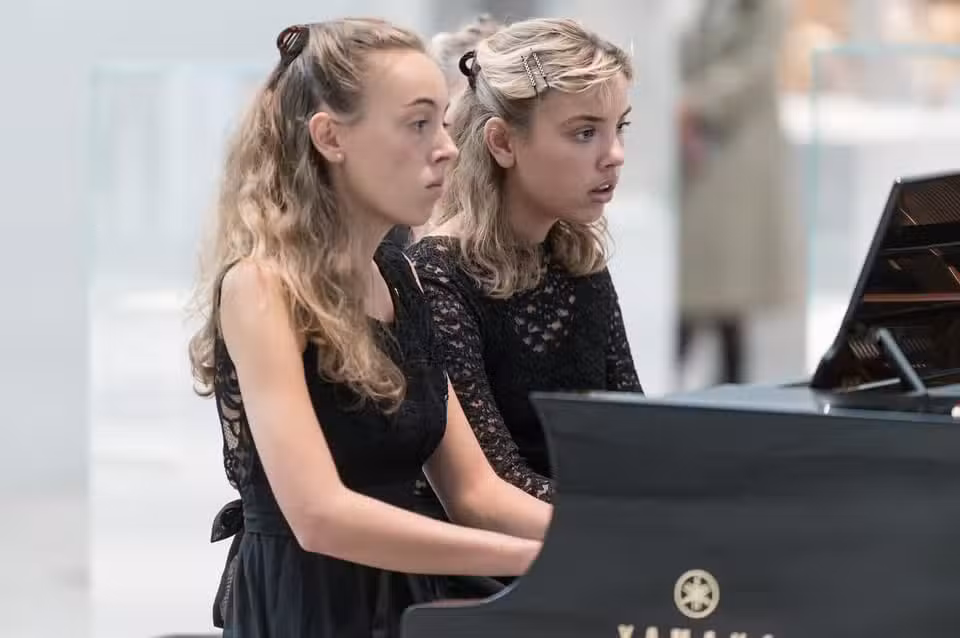 Mila et Barbara GOSTIJANOVIC  le 10 mai STEENWEERCK